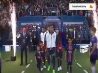 تونل افتخار تولوز برای پاری سن ژرمن به مناسب قهرمانی این تیم در لیگ یک فرانسه