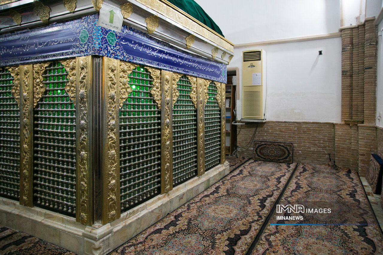 تصاویری زیبا از امامزاده نور در گرگان