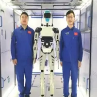 ربات فضانوردی که به زودی به ایستگاه فضایی چین می‌رود