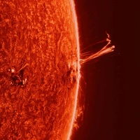 تصویر روز ناسا؛ AR 3664 در لبه خورشید