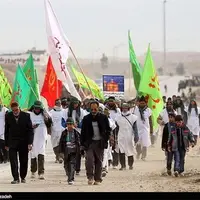 کاروان پیاده 1700 نفری در مسیر مشهد مقدس 