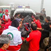 عکس/ مراحل پایانی انتقال پیکر شهدای حادثه سقوط بالگرد رئیس‌جمهور