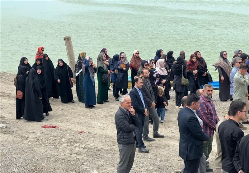 گلباران خلیج گرگان به یاد «شهید جمهور»