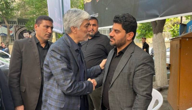 حضور وزیر ورزش در منزل شهید سردار موسوی