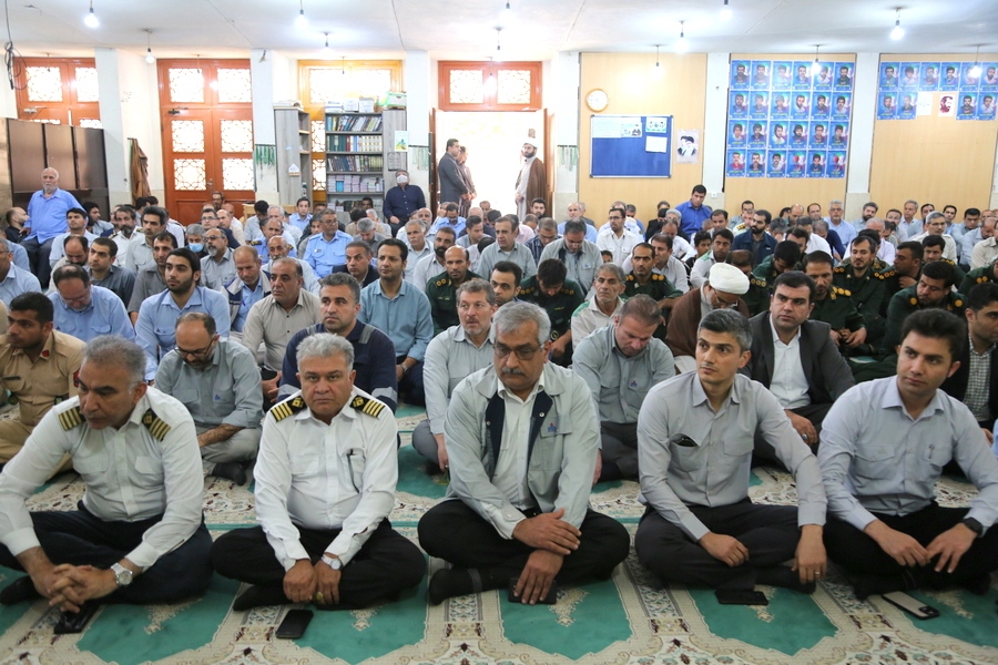 عزاداری شهادت رئیسجمهور و هیئت همراه در جزیره خارگ