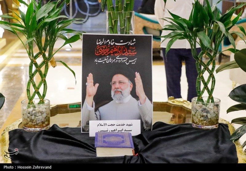 محفل انس و معرفت و بزرگداشت شهدای خدمت در مدینه منوره