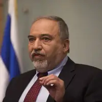 لیبرمن: کابینه نتانیاهو باید ساقط شود
