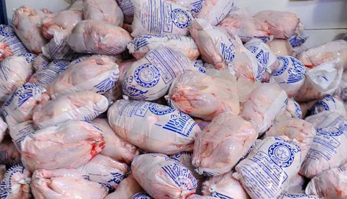مصرف سالانه مرغ کشور ۲ میلیون و ۵۰۰ هزار تن است 