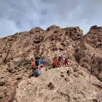 نجات کوهنورد ۶٠ ساله از ارتفاعات جوپار کرمان