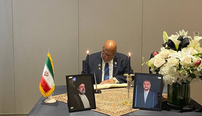 ادای احترام رئیس مجمع عمومی سازمان ملل به رئیس جمهور و وزیر خارجه شهید ایران