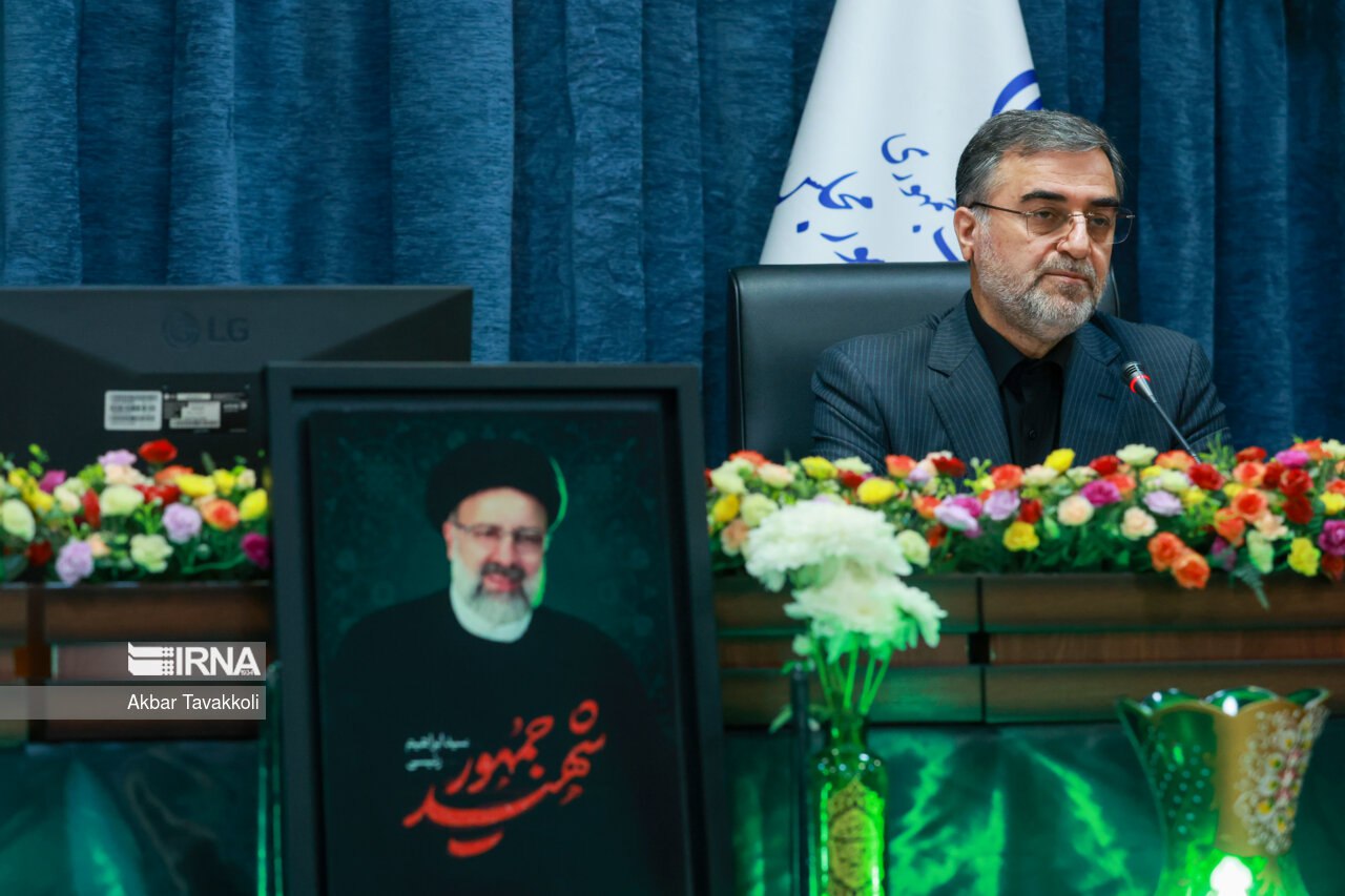 عکس/ تکریم و معارفه معاون پارلمانی رئیس جمهور