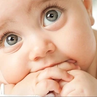 علامت کم کاری تیروئید در نوزادان