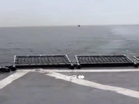 اجرای پرواز نزدیک به سطح دیدنی بالگرد ۲۱۲ نیروی دریایی ارتش