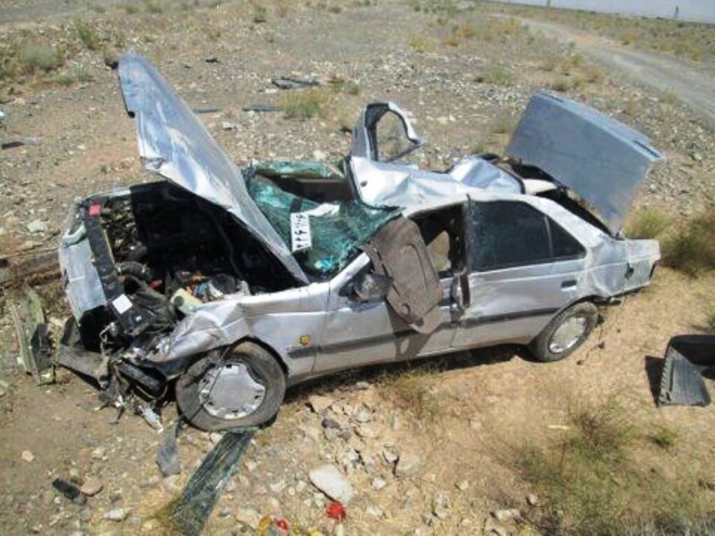 6 کشته و مصدوم بر اثر تصادف تویوتا با ۴۰۵ در محور بافق-بهاباد
