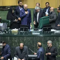 پاپی‌زاده جایگزین رنجبرزاده در هیئت رئیسه مجلس شد