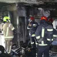 آتش‌سوزی ساختمان 4 طبقه در خیابان رستگاری مشهد مهار شد