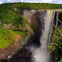 آبشار کایتور، جواهری در دل جنگل‌های گویان