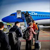 موتور یک هواپیمای جت در فرودگاه آمستردام یک مسافر را بلعید!