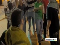 سرود قهرمانی توسط هواداران خیبر در ورزشگاه تختی آبادان