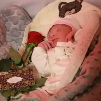 نخستین نوزاد در بیمارستان راشد زاوه متولد شد