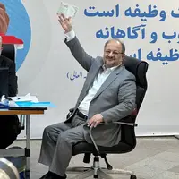 عکس/ ثبت نام شریعتمداری وزیر دولت روحانی در انتخابات ریاست جمهوری