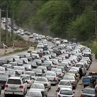 ترافیک نیمه‌سنگین در آزادراه تهران - قم؛ تردد پرحجم در محورهای منتهی به شمال