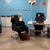 عکس/ ثبت نام قدیری ابیانه، سفیر سابق ایران برای ریاست جمهوری