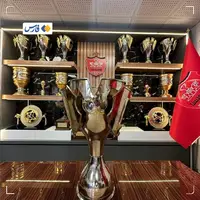 جام قهرمانی لیگ بیست‌وسوم در تالار افتخارات باشگاه پرسپولیس