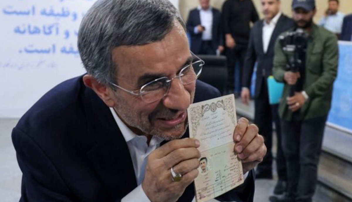 فعال اصولگرا: احمدی نژاد در شان مردم ایران نیست