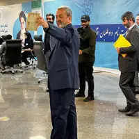 عکس/ ثبت نام محمدرضا اسکندری وزیر جهاد دولت نهم در انتخابات 