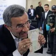 خبرگزاری اصولگرا: چرا احمدی نژاد ثبت نام کرد؟