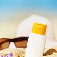 چه کسانی در اولویت استفاده از کرم های ضد آفتاب هستند؟