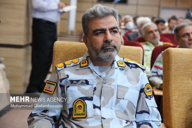 شناور حامل کالای قاچاق در آبهای استان بوشهر توقیف شد