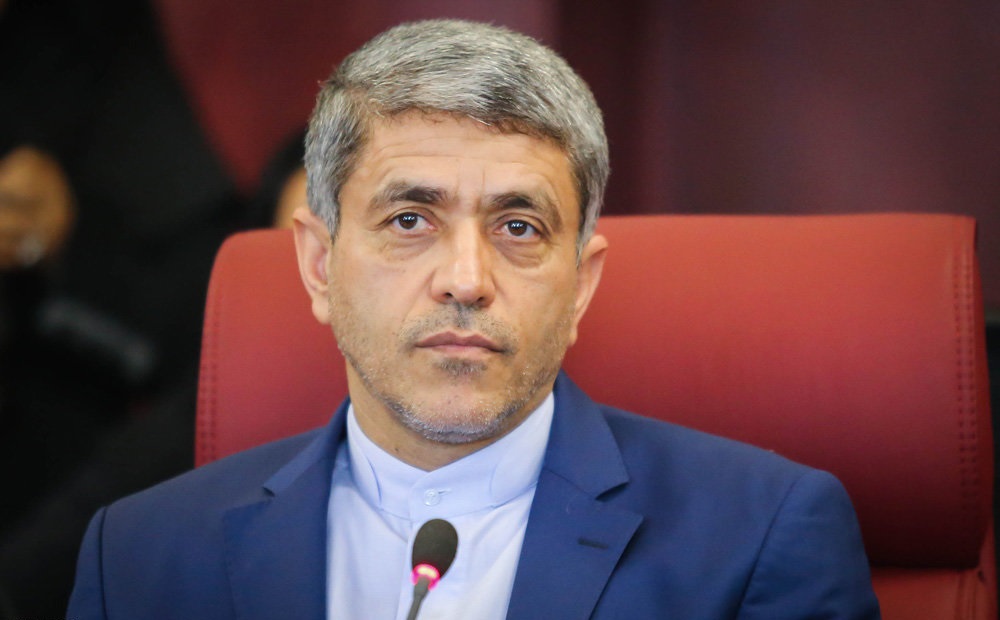 فعالیت وزیر اقتصاد دولت روحانی در ستادهای انتخاباتی تکذیب شد