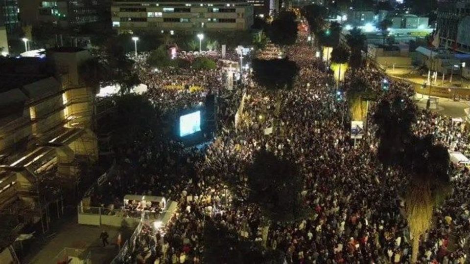 هزاران معترض در تل‌آویو خواستار کناره‌گیری نتانیاهو شدند