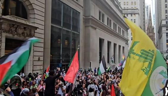 پرچم حزب الله لبنان در خیابان های نیویورک