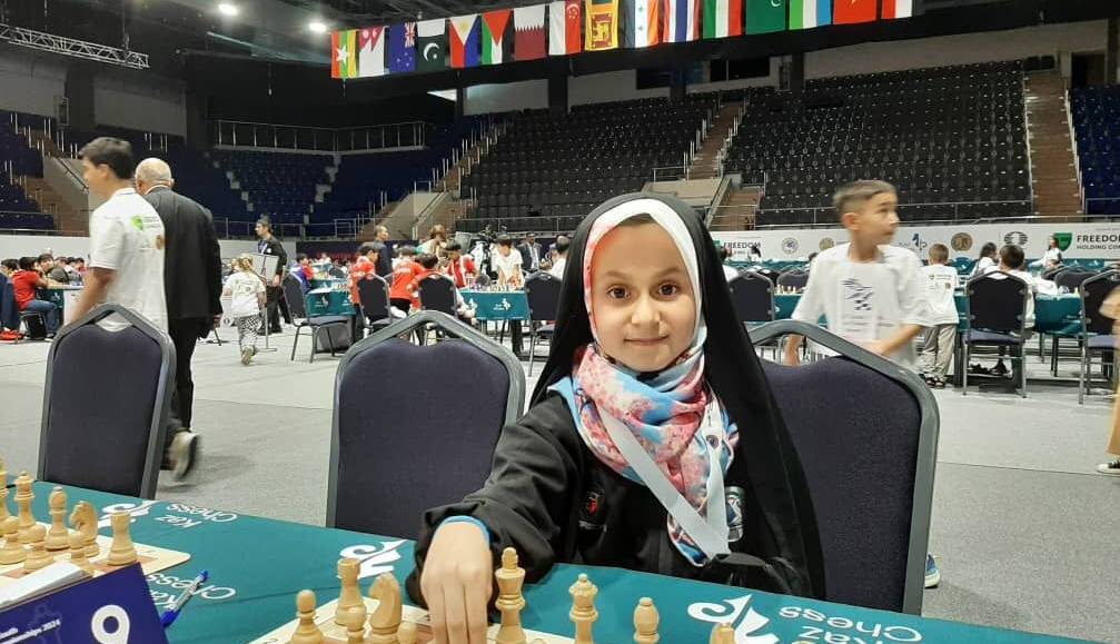 پوشش اسلامی شطرنج‌باز نونهال ایران، جهانی شد
