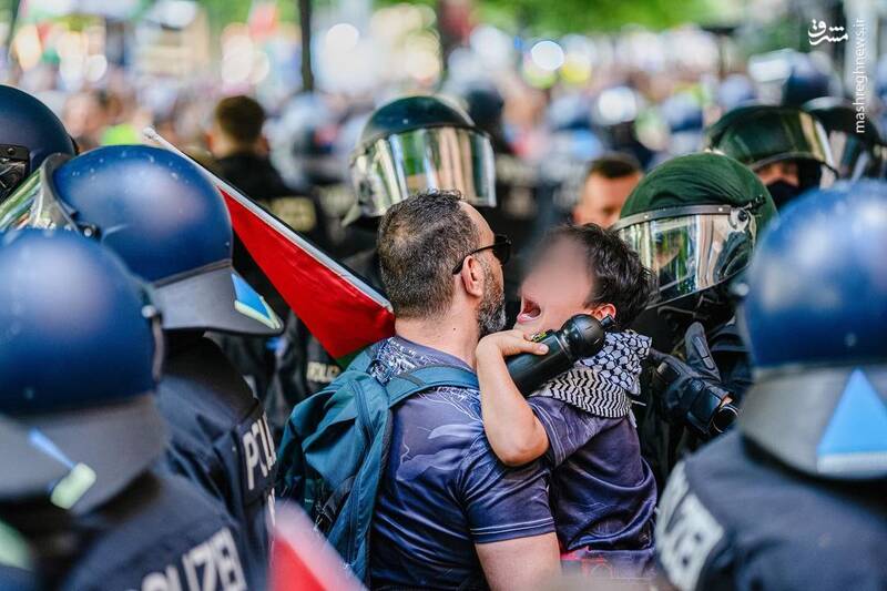 عکس/ صف آرایی پلیس آلمان مقابل حامیان فلسطین در برلین