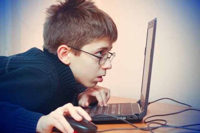 نگرانی جهانی در مورد اعتیاد فرزندان به اینترنت