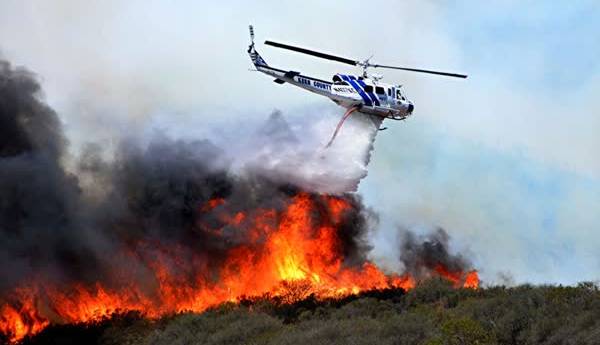 اعزام 5 بالگرد و یک هواپیمای آب‌پاش برای مهار آتش‌سوزیِ جنگل‌های غرب کشور