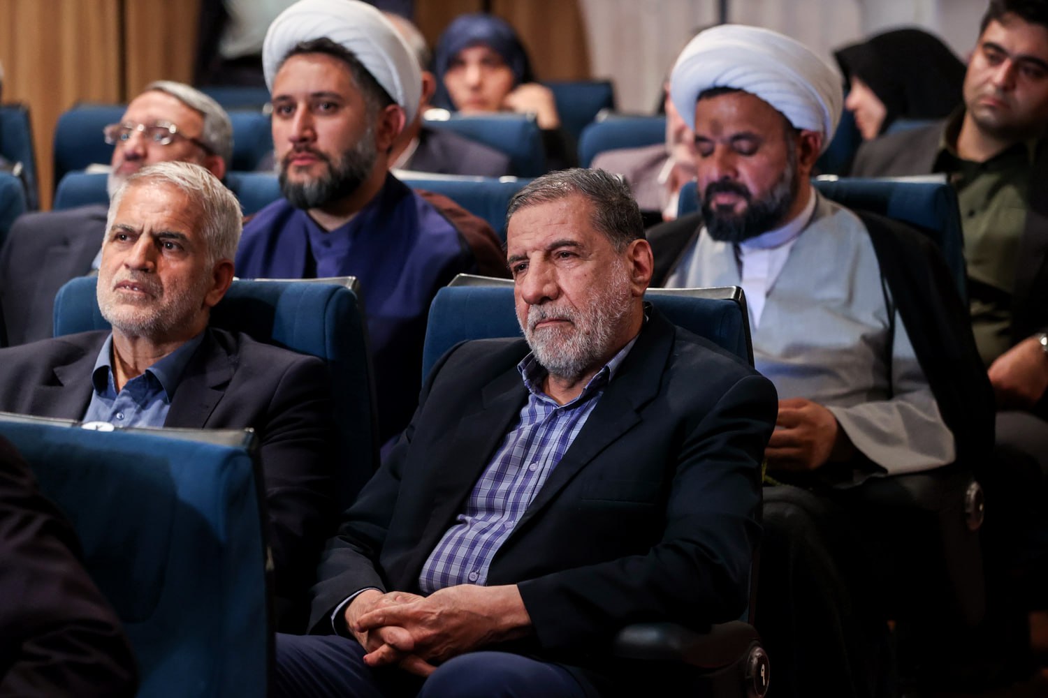عکس/ حضور «قالیباف» در جمع برخی از نمایندگان ادوار و نمایندگان منتخب مجلس دوازدهم
