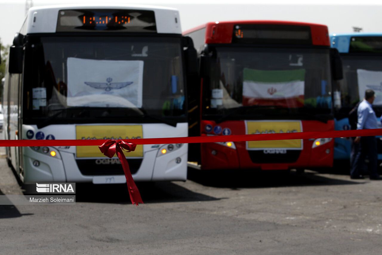 تحویل۱۰۰ دستگاه اتوبوس به ناوگان حمل‌ونقل عمومی