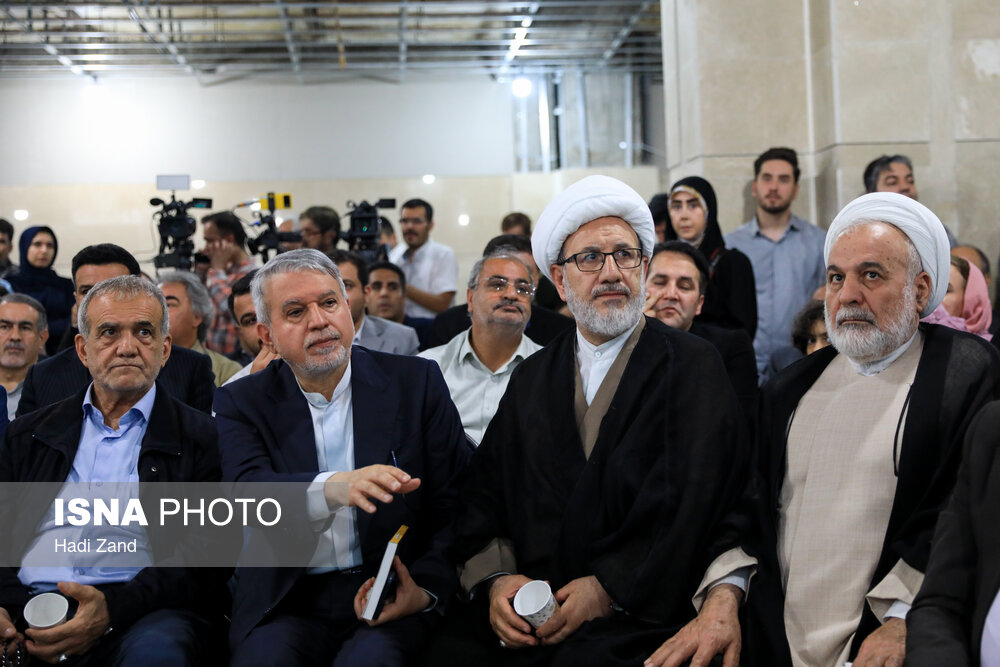 عکس/ همایش فرهنگیان در ستاد انتخاباتی مسعود پزشکیان