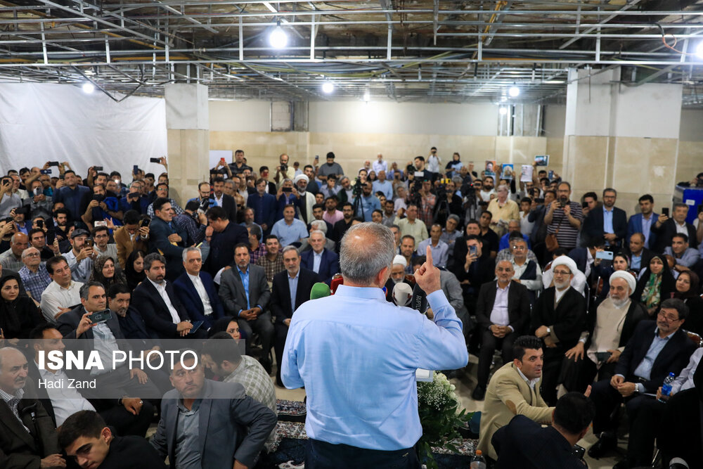 عکس/ همایش فرهنگیان در ستاد انتخاباتی مسعود پزشکیان