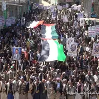 اجتماع یمنی‌ها در محکومیت جنایات صهیونیست‌ها 