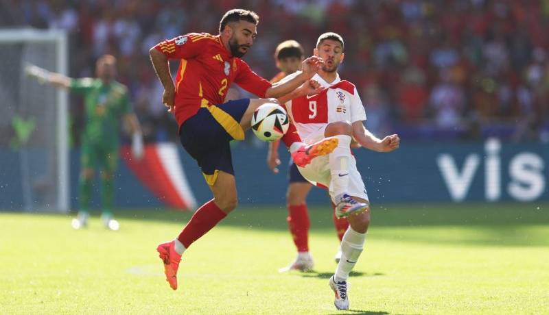 گزارش زنده؛ اسپانیا 3 - 0 کرواسی