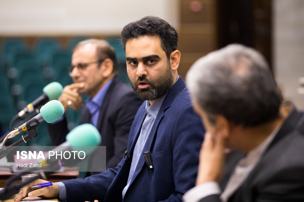مناظره کواکبیان، ثابتی و پورموسی