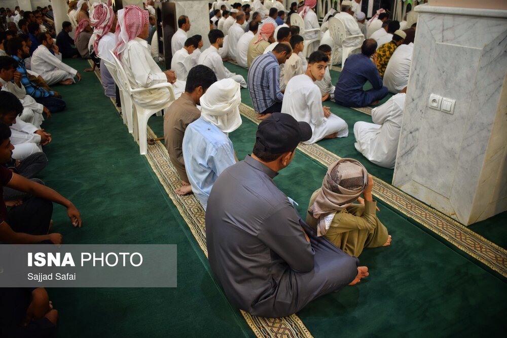 عکس/ نماز عید قربان در شهر «چاه مبارک» استان بوشهر      