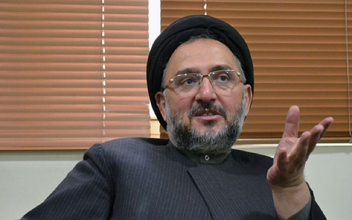 مشاوره مجانیِ ابطحی درخصوص مناظره به کاندیداهای انتخابات