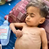 تصویری دردناک از کودکی در غزه